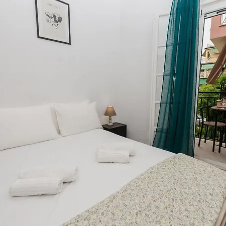 شقة Chrysa's Anemomylos